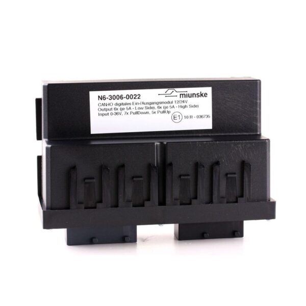 CAN I/O-Modul 1G6, 9-36V, 12 x Input (7 x pull-down, 5 x pull-up), 12 x Power Output (6 x high-side, 6 x low-side), mit Kunststoffdeckel verschraubt