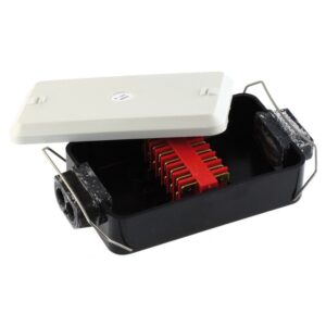 Kabelverbindungsdose, 4 Eingänge (2 Doppeltüllen), 8-polige Flachsteckleiste (4 Flachstecker pro Pol), Plastikdeckel mit Drahtbügelverschluss